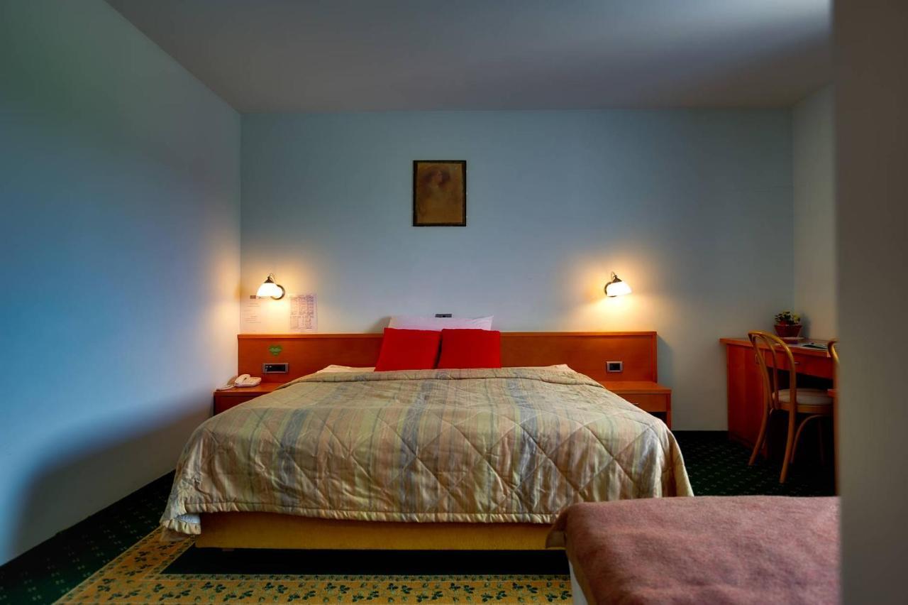 Grandvid Hotel Skofljica Экстерьер фото